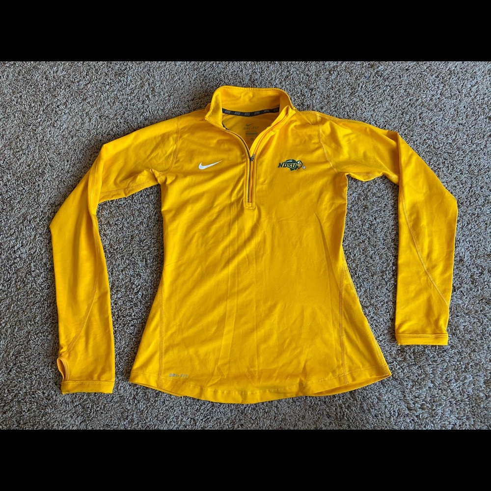 NDSU Bison XS Women's Nike Dri Fit Shirt